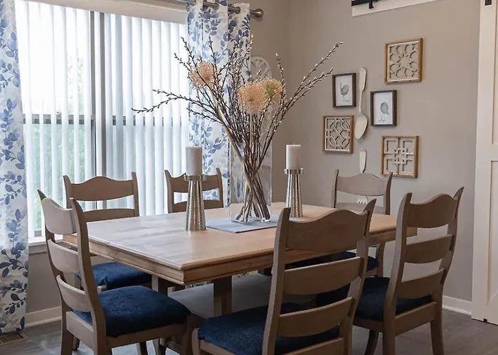 Brand New 2 Bedroom With Office Holiday home *